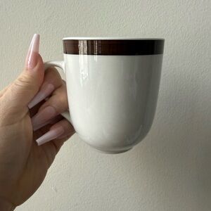 ☕️ Vintage White and Brown Mug ☕️